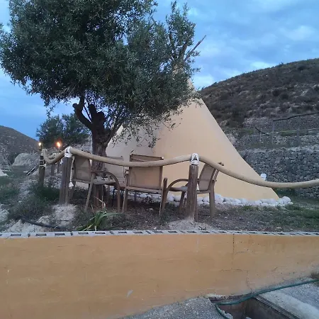 Tipi Indio Campo de lujo *